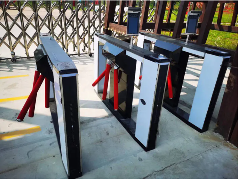 小泥人票务系统闸机介绍